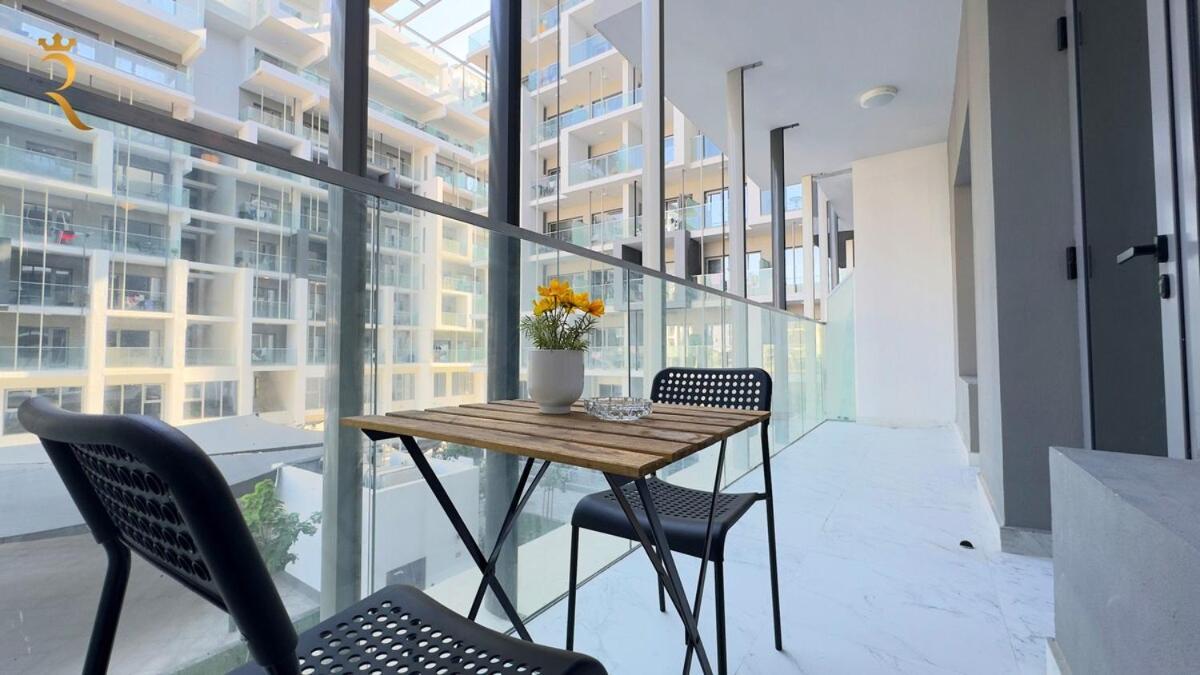 1br Oasis Cozy With Pool And 10 Min To Airport Abu Dhabi
