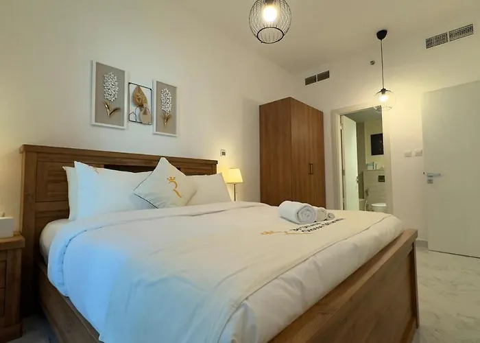 1Br Oasis Cozy Stay With Pool And 10 Min To Airport