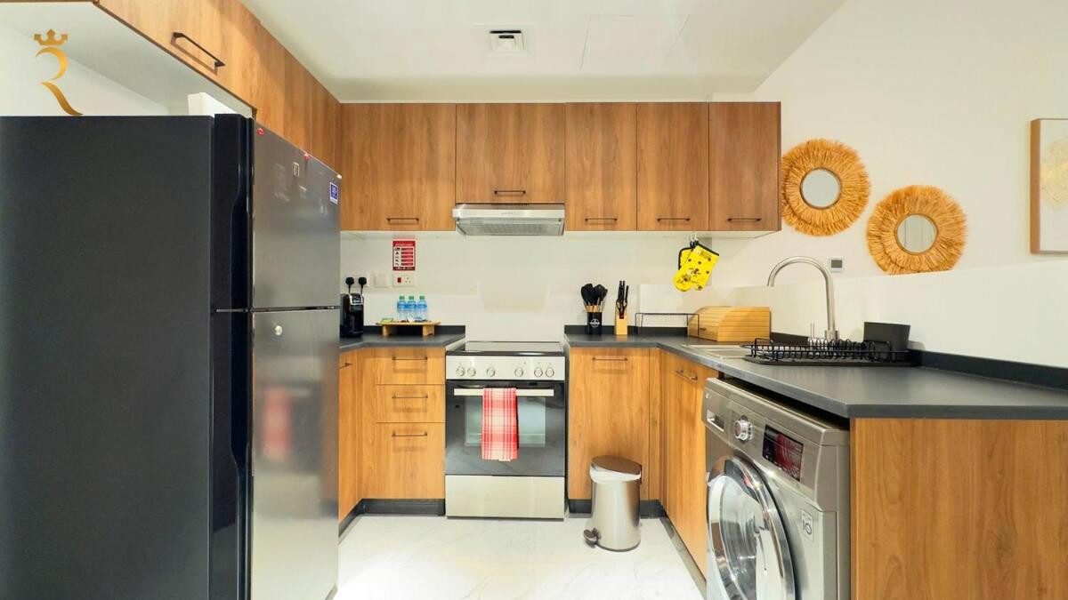 1br Oasis Cozy With Pool And 10 Min To Airport Apartment *