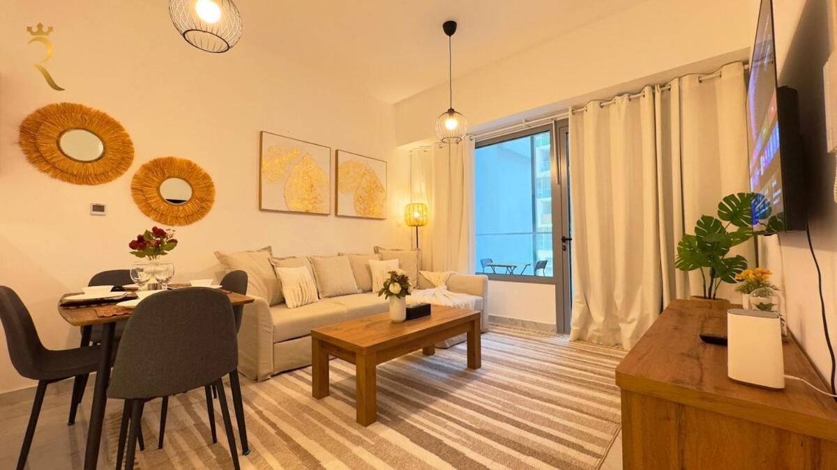 Apartment 1br Oasis Cozy With Pool And 10 Min To Airport Abu Dhabi